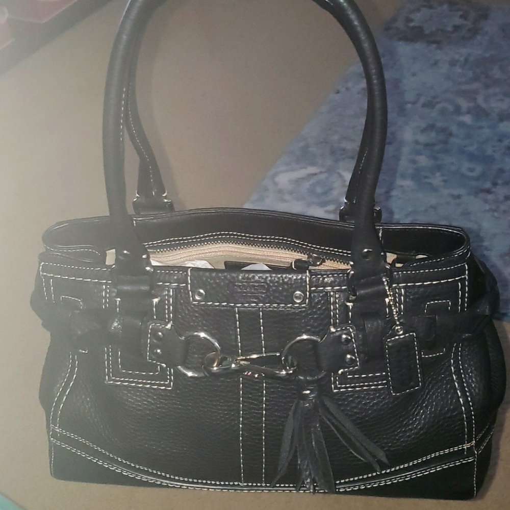 Coach hand/shoulder bag